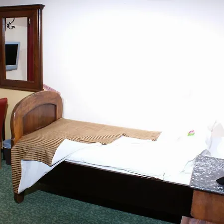 Rooms Ptuj Albergue Ptuj